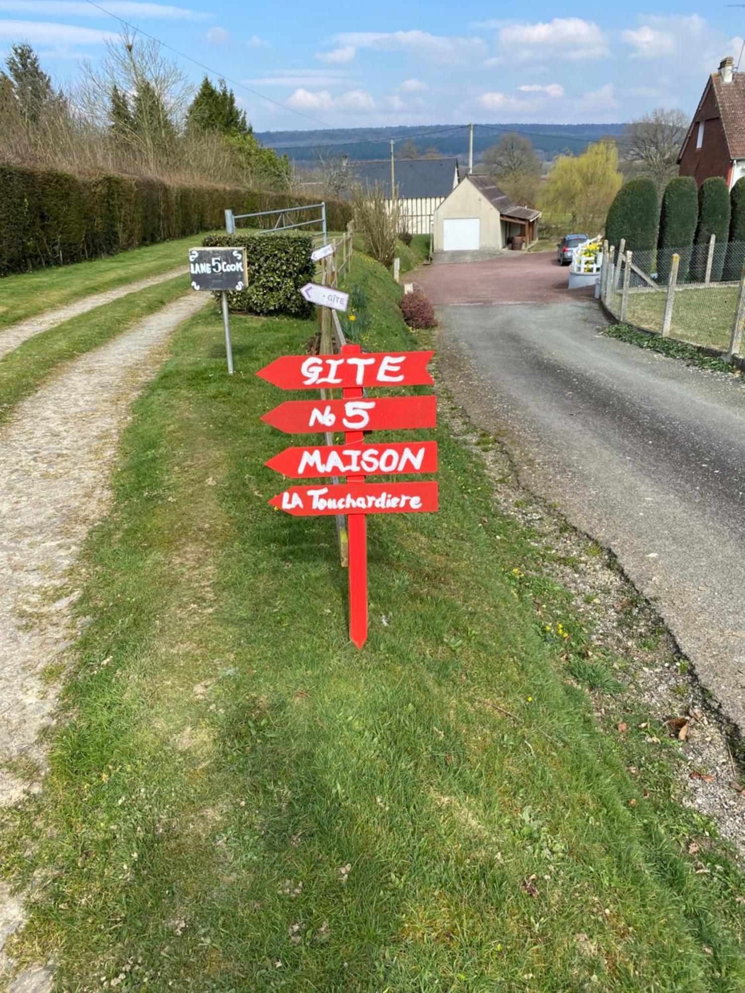 Maison La Touchardiere Barenton エクステリア 写真